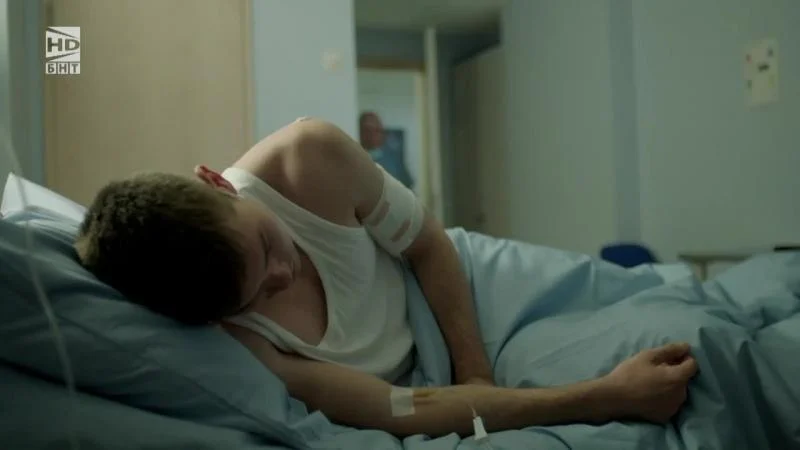 Кадры из сериала Под прикрытием (2011)